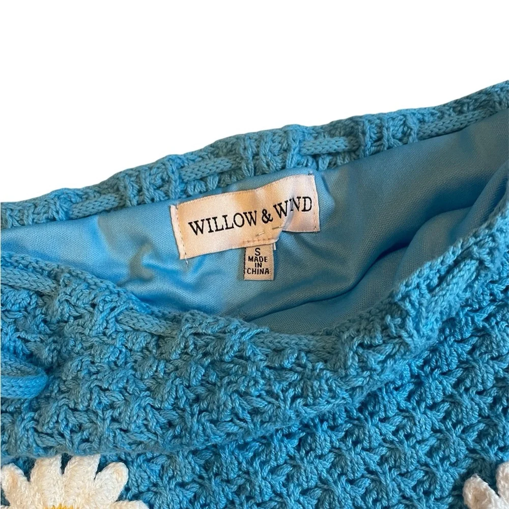 WILLOW & WIND Crocheted Daisy Matching Skirt Set Size: Small/Medium
